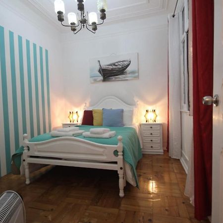 Nautic M1 R2 - Classy & Cozy Double Room With Shared Bathroom In Marques Pombal Lisboa Ngoại thất bức ảnh