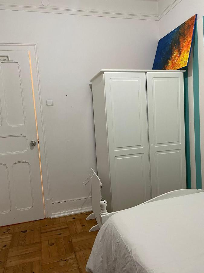 Nautic M1 R2 - Classy & Cozy Double Room With Shared Bathroom In Marques Pombal Lisboa Ngoại thất bức ảnh